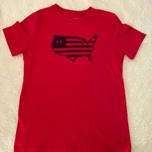 Boys L UA t-shirt